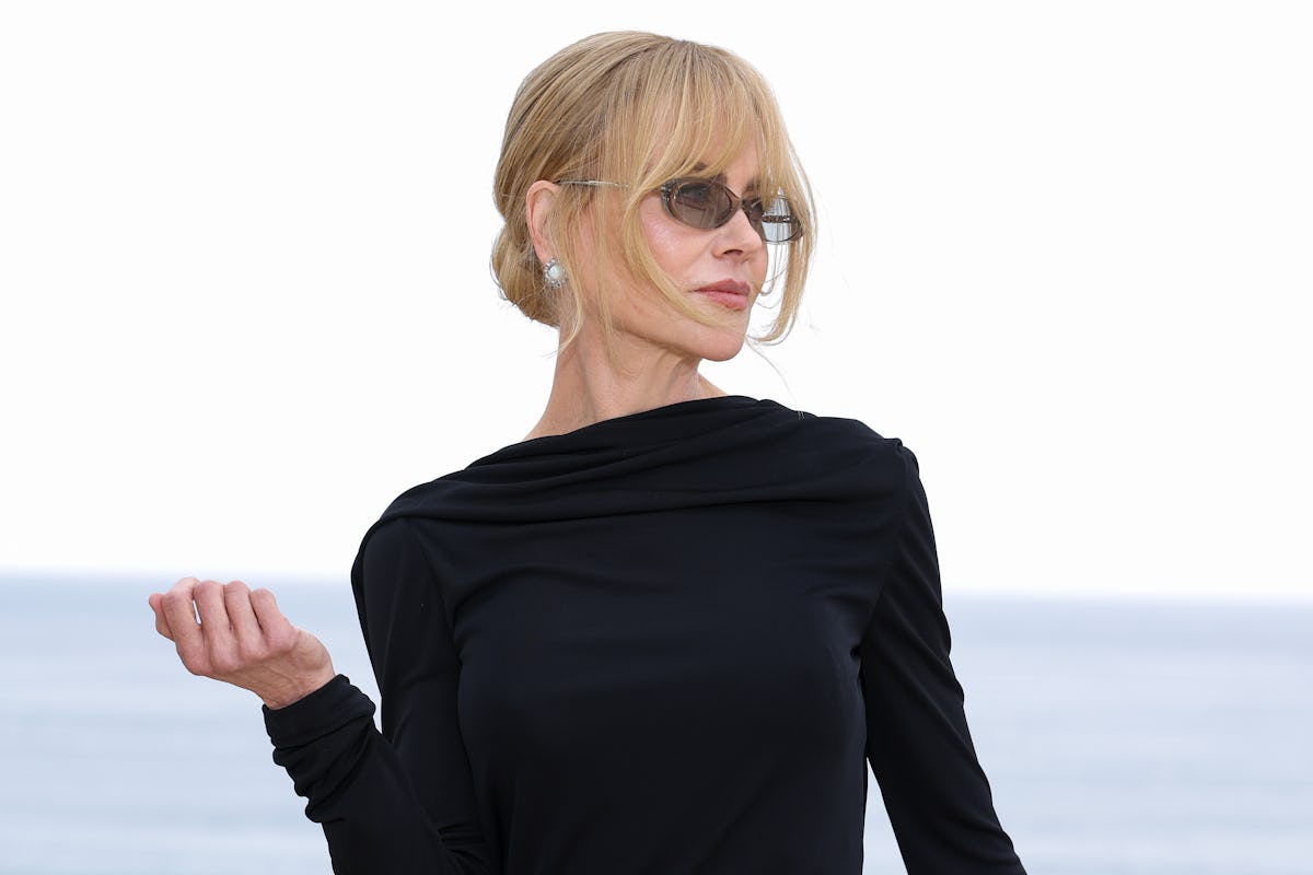 Nicole Kidman’s Backless Black Dress Is Practically Magic