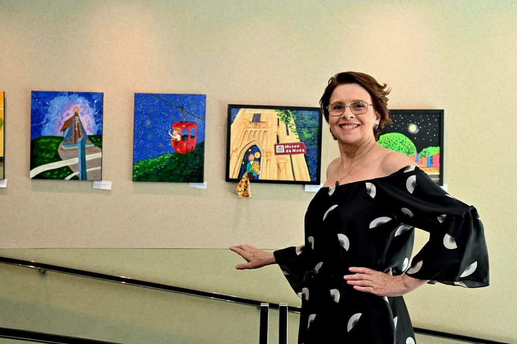 The Influence of Psychodrama and the Unconscious in Abstract Painting Production The Influence of Psychodrama and the Unconscious in Abstract Painting Production